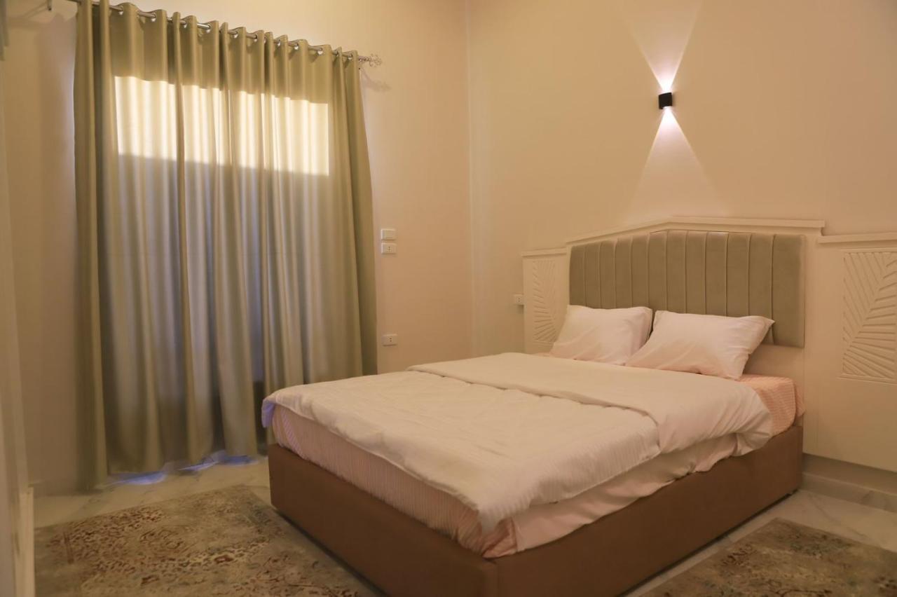 Royal Nile Villa - Pool View Apartment 1 樂蜀 外观 照片