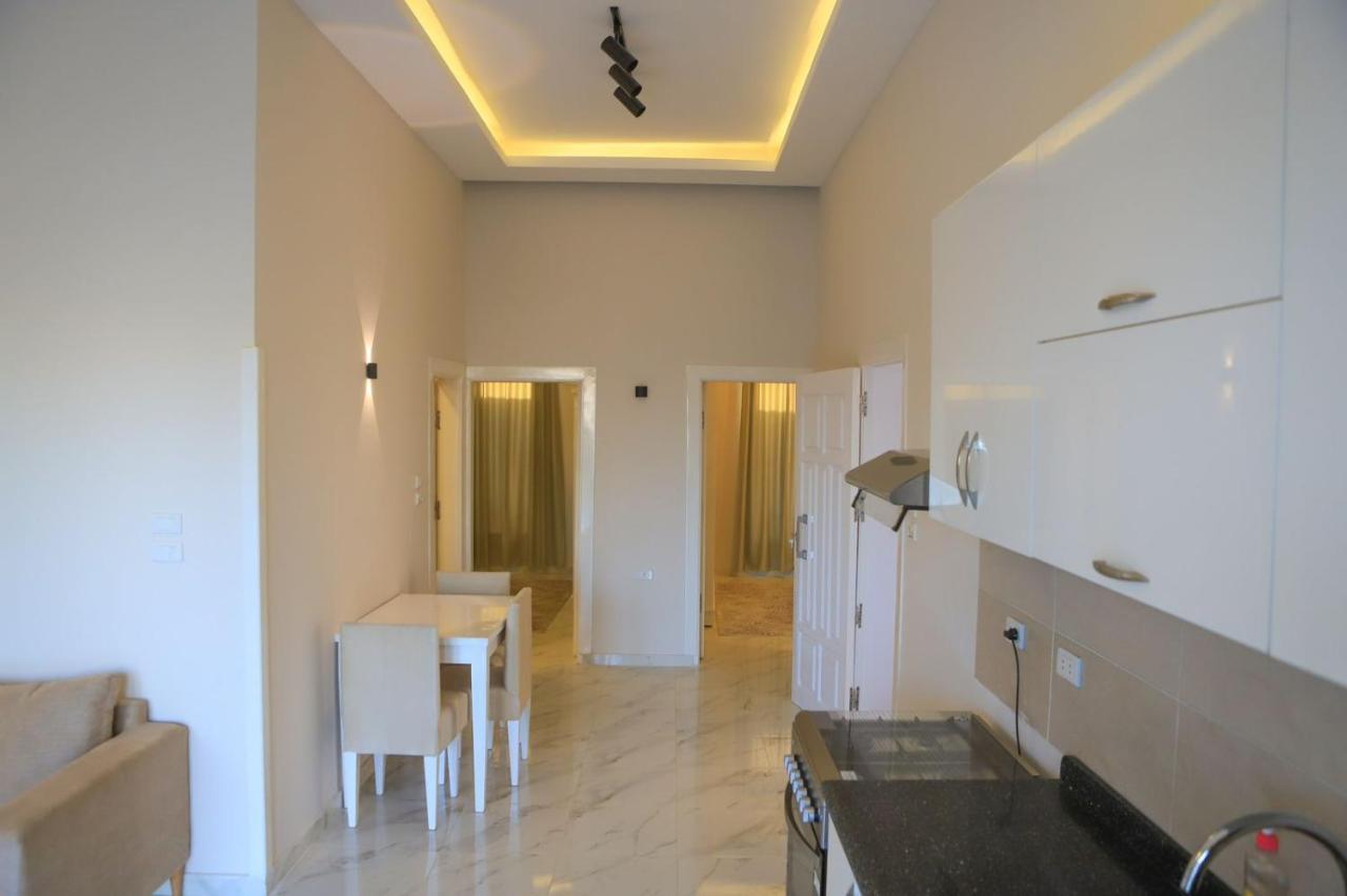 Royal Nile Villa - Pool View Apartment 1 樂蜀 外观 照片