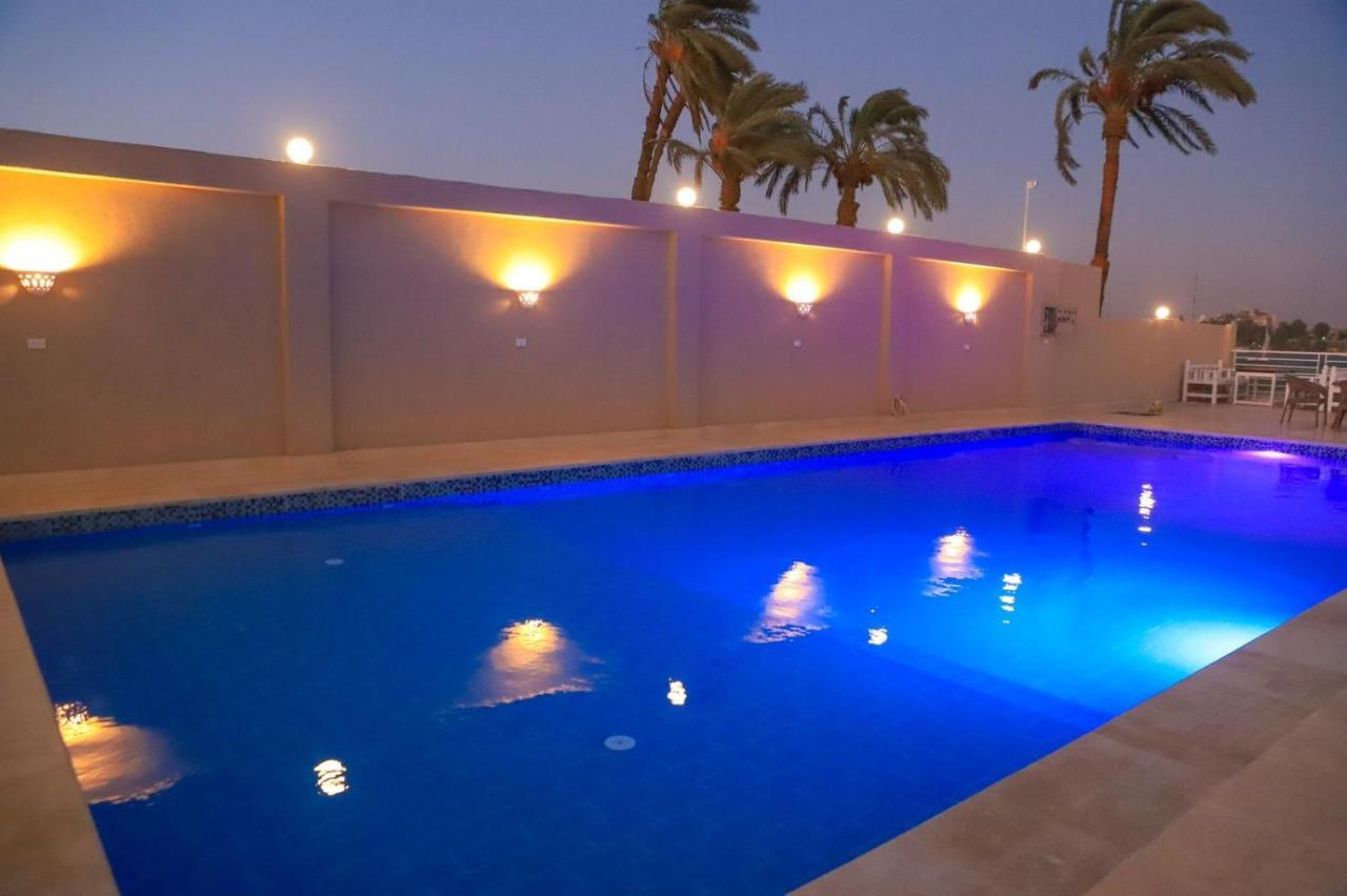 Royal Nile Villa - Pool View Apartment 1 樂蜀 外观 照片