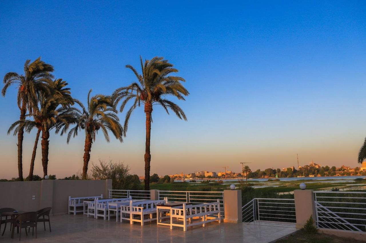 Royal Nile Villa - Pool View Apartment 1 樂蜀 外观 照片