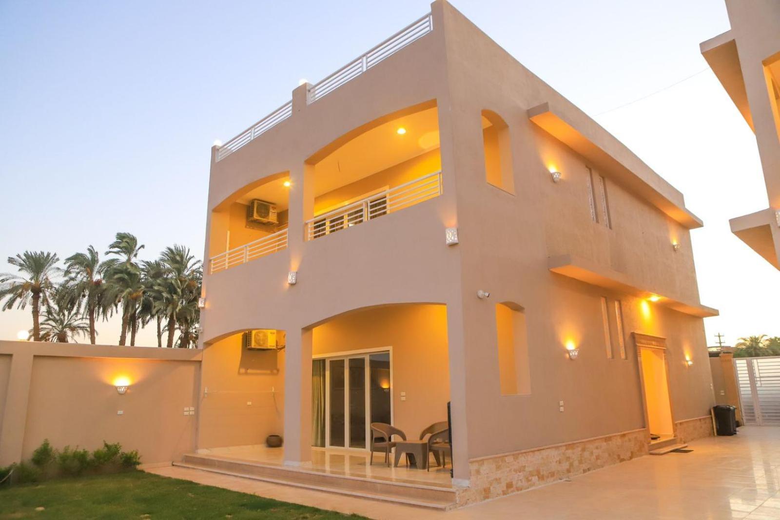 Royal Nile Villa - Pool View Apartment 1 樂蜀 外观 照片