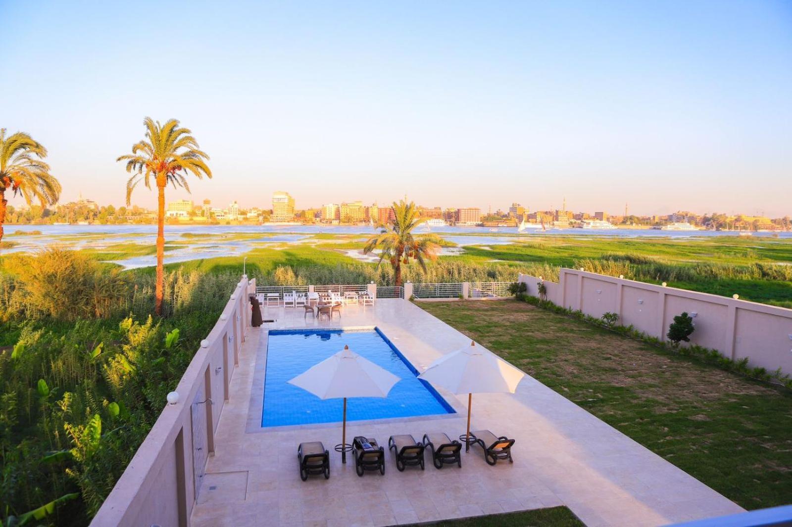 Royal Nile Villa - Pool View Apartment 1 樂蜀 外观 照片